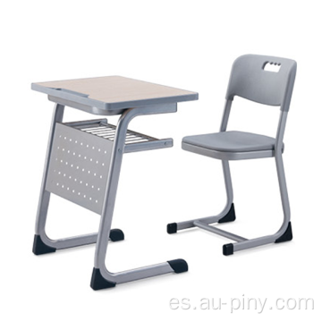 Mesa y silla de escuela de metal